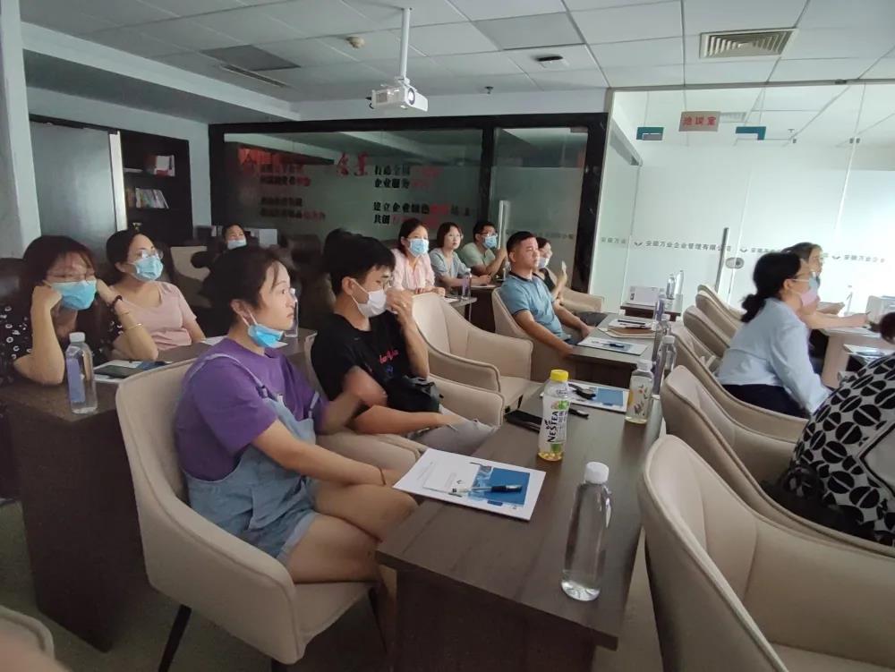 金稅四期征管環(huán)境下，如何應(yīng)對稅收風(fēng)險(xiǎn)